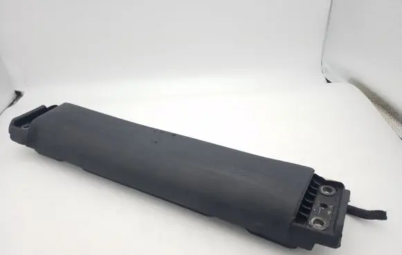 Knee airbag