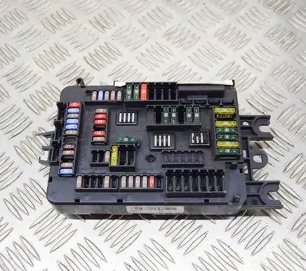 BMW X5 F15 Fuse box set 9316570 9316569