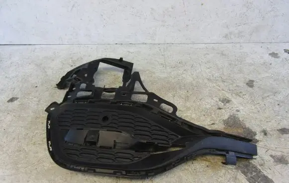 Opel Grandland X Front bumper corner part panel trim P1U051728