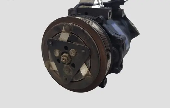 Mazda 3 I Air conditioning (A/C) compressor (pump) 3M5H19D629SB