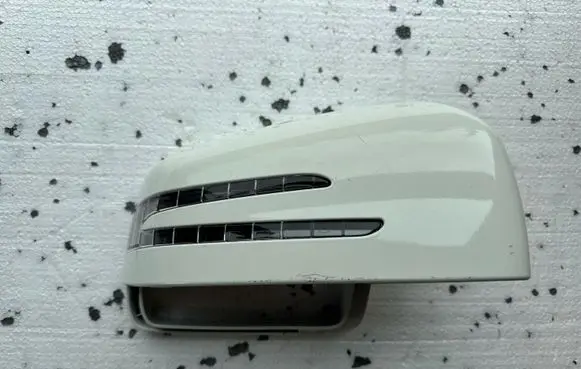 Mercedes-Benz GLE (W166 - C292) Plastic wing mirror trim cover A1668200221