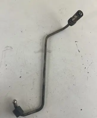 Nissan Patrol Y61 Fuel injector supply line/pipe 