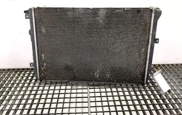 Seat Alhambra (Mk2) Coolant radiator 5N0121253L
