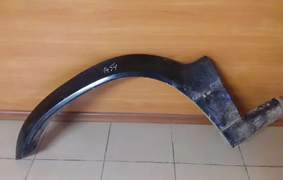 Suzuki Grand Vitara I Front arch trim 