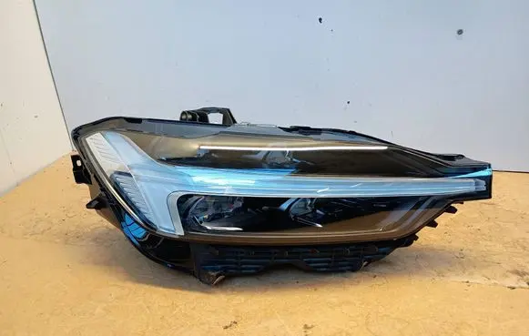 Volvo XC60 Headlight/headlamp 32420440