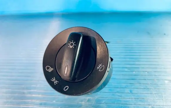 Volkswagen PASSAT B6 Light switch 1K0941431AH