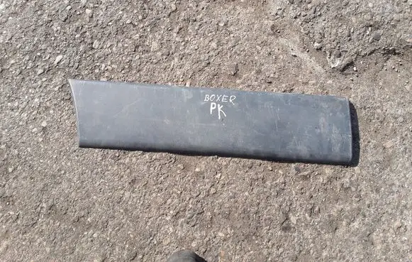 Peugeot Boxer Front door trim (molding) 1304013070
