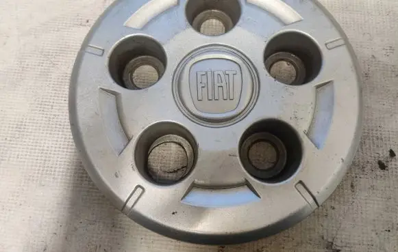 Fiat Ducato R16 wheel hub/cap/trim 1374675080