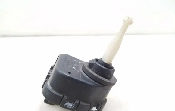 Audi A4 S4 B5 8D Headlight level adjustment motor 4D0941295