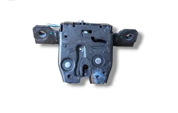 Opel Astra J Tailgate/trunk/boot lock/catch/latch 13500195