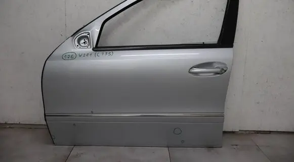 Mercedes-Benz E W211 Front door