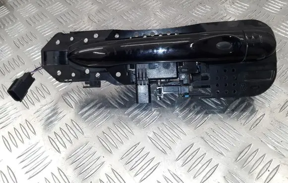Renault Latitude (L70) Front door exterior handle 806070069R