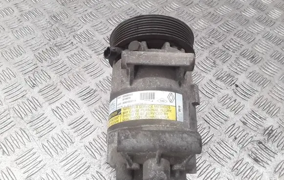 Renault Megane II Air conditioning (A/C) compressor (pump) 8200309193 01140018 06053130331
