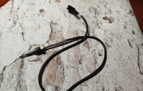 Exhaust gas temperature sensor