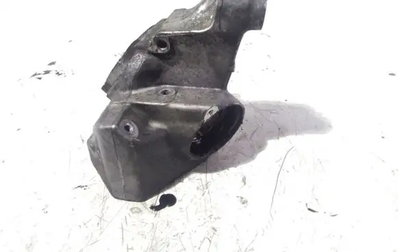 Mercedes-Benz E W211 Engine mounting bracket A6462230504