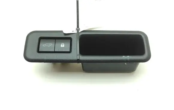 Lexus RX 450H Tailgate/trunk/boot open switch 6929148040