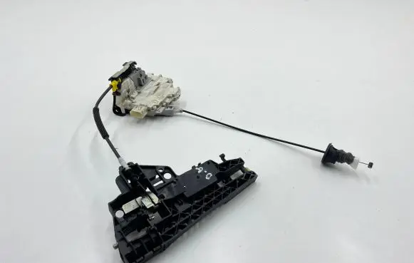 Audi A7 S7 4G Rear door lock 4G0839016