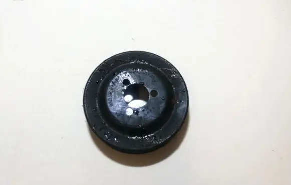 Volkswagen Golf V Water pump pulley 03d121028b