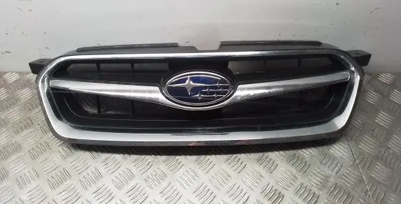 Subaru Legacy Front bumper upper radiator grill 91121AG150