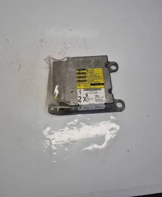Toyota Avensis T250 Airbag control unit/module 8917005220 215955102 10860409LU