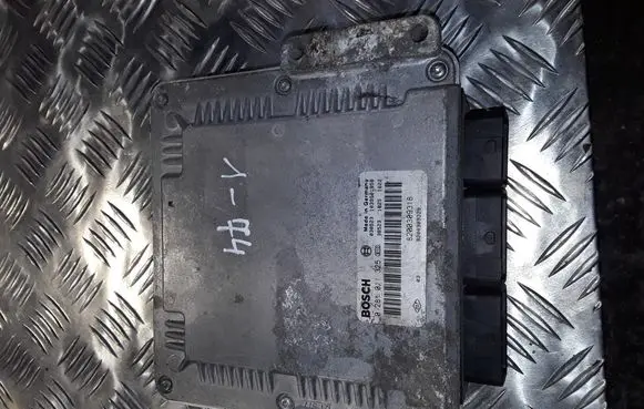 Renault Laguna II Engine control unit/module 0281011325 8200309318 8200309329