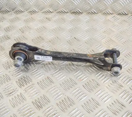 Tesla Model 3 Rear upper control arm/wishbone 104442700C