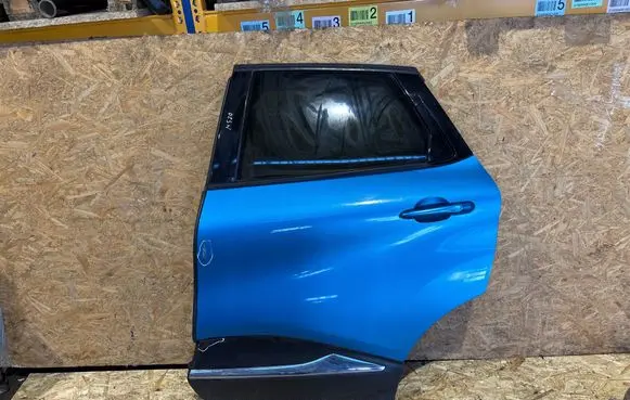 Renault Captur Rear door 