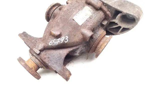 BMW 1 E81 E87 Rear differential 7524319
