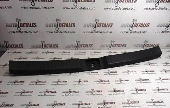 Toyota Corolla Verso AR10 Trunk/boot sill cover protection 647160F010