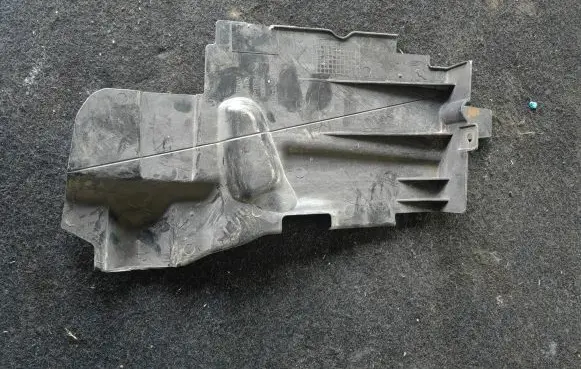 Opel Antara Intercooler air guide/duct channel 20907213