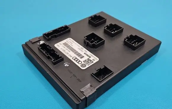 Audi A4 S4 B8 8K Central body control module 8K0907063P IMPRK1552785