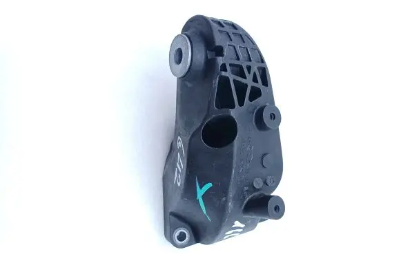 Mercedes-Benz GLE (W166 - C292) Engine mounting bracket A6422236204
