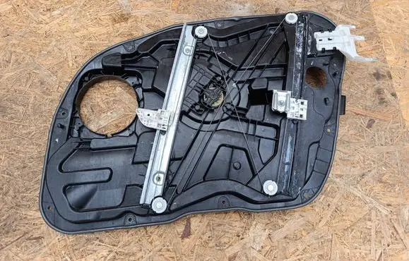 Hyundai i40 Front door window regulator with motor 824503Z010 813103Z000