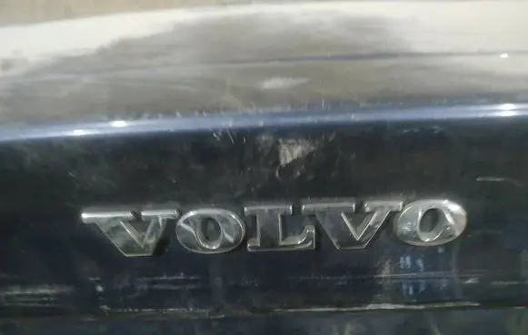 Volvo S80 Manufacturer badge logo/emblem 