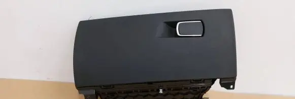 BMW 1 F20 F21 Glove box 9395377