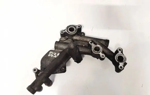 Volvo V50 Engine oil radiator 