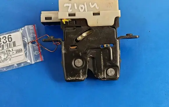 Tailgate/trunk/boot lock/catch/latch