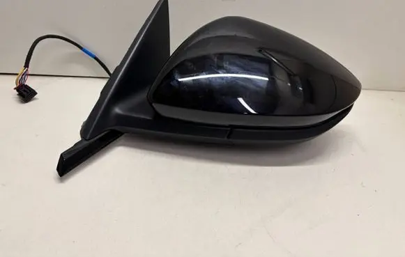 Audi Q8 e-tron Front door electric wing mirror