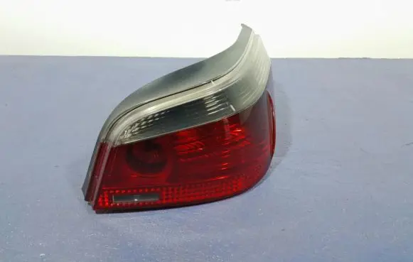 BMW 5 E60 E61 Rear/tail lights 6910768
