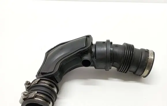 Ford Focus Turbo air intake inlet pipe/hose