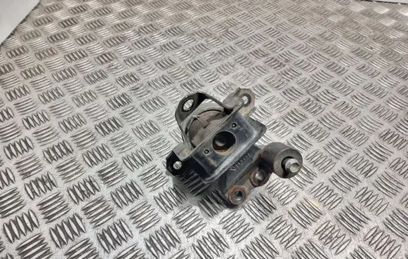 Citroen C1 Engine mount bracket 240418