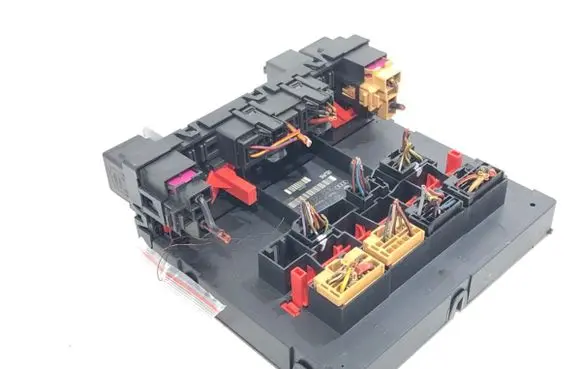 Volkswagen Golf V Other control units/modules 3C0937049E