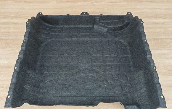 Trunk/boot floor carpet liner