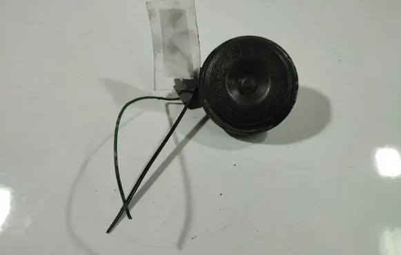 Toyota Avensis T270 Horn signal 