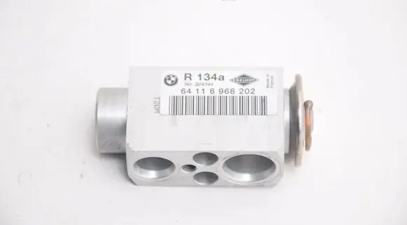 BMW X5 E70 Air conditioning (A/C) expansion valve 6968202
