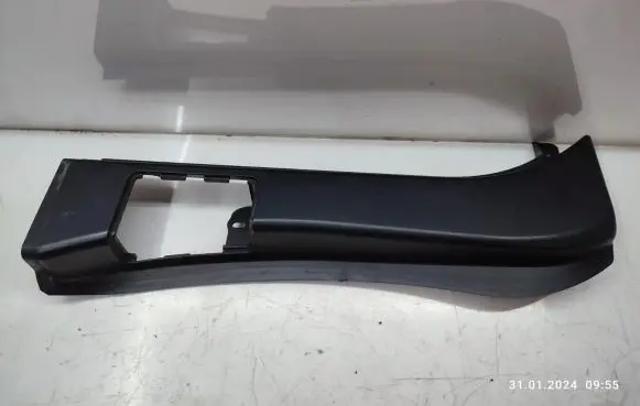 BMW X5 E70 (D) pillar trim (bottom) 7145954