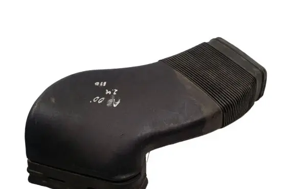 Audi A4 S4 B5 8D Air intake hose/pipe 8D0129617E