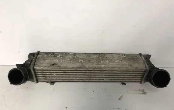 BMW 1 E81 E87 Intercooler radiator 7798788