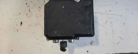 Nissan Leaf I (ZE0) ABS Pump A98000N24 E27120742 68736923