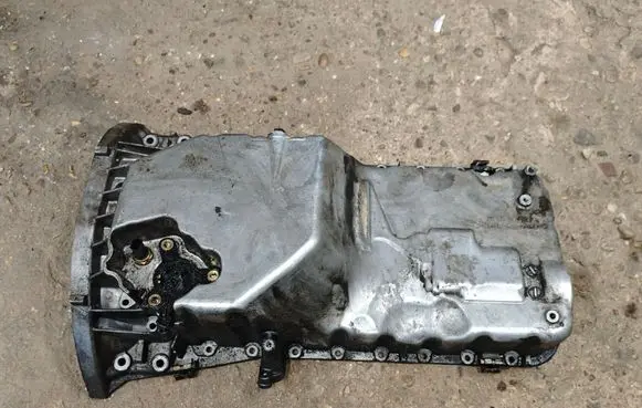 Mercedes-Benz E W211 Oil sump R6460142102